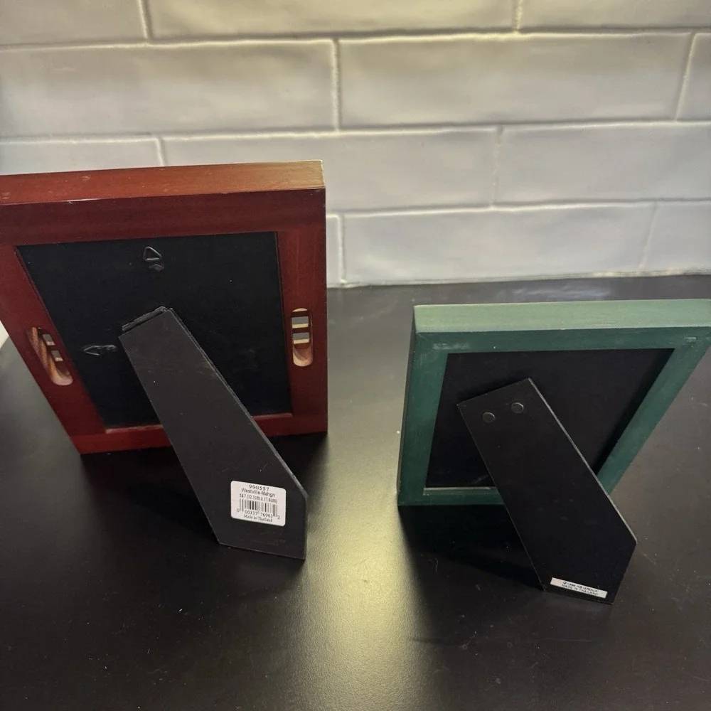 Wood Picture Frames 4x6 5x7 Set of 2 Wood Tone &  Green Rustic Tabletop Easel